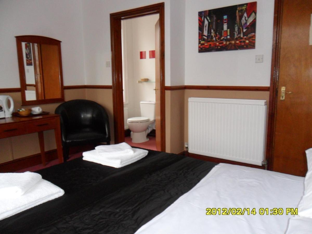 Thorpe Lodge Hotel 피터버러 객실 사진
